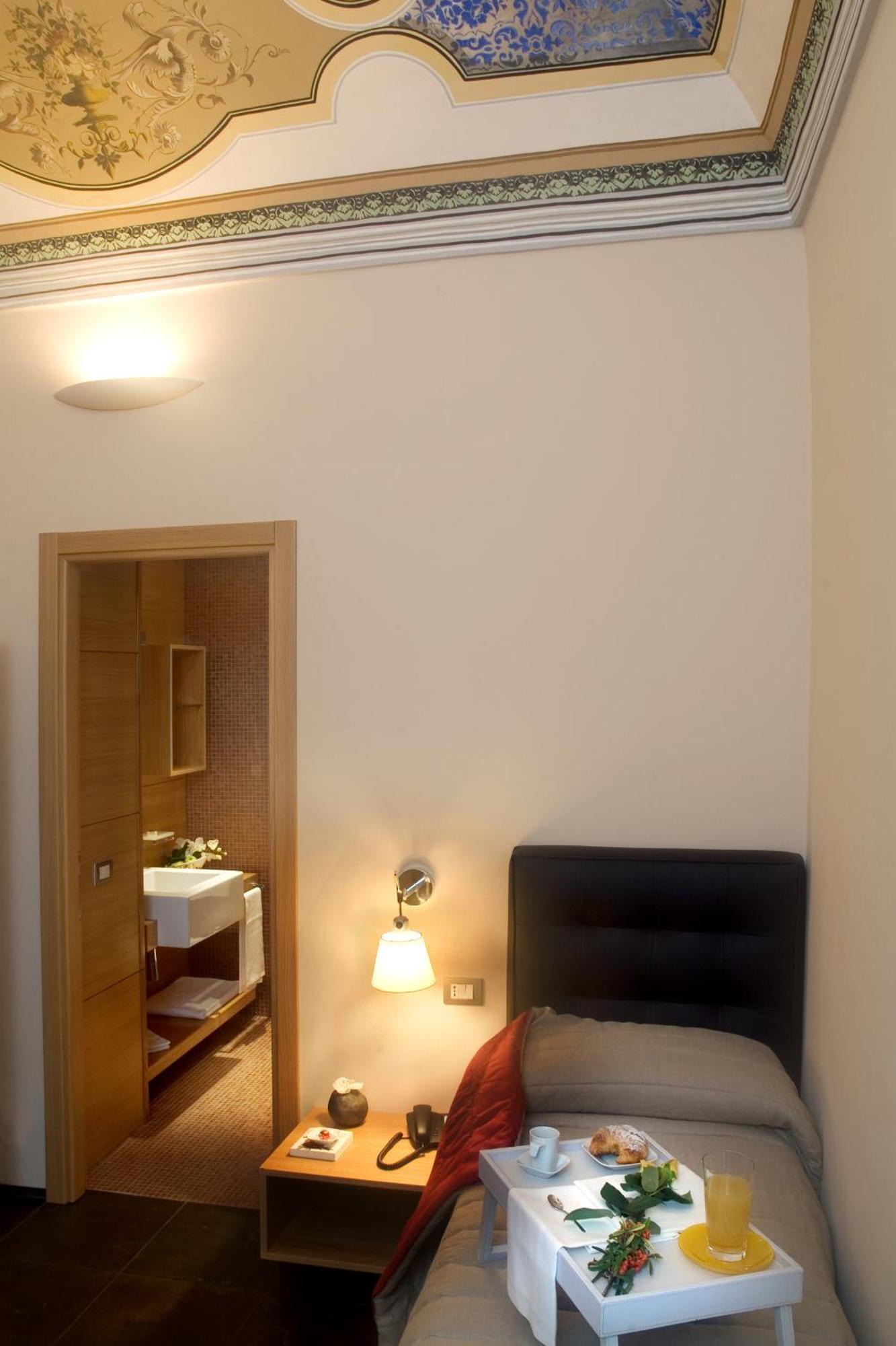 Hotel Novecento Scicli Bagian luar foto