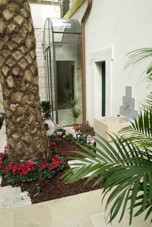 Hotel Novecento Scicli Bagian luar foto
