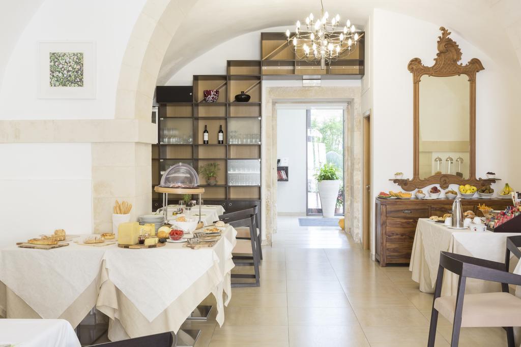 Hotel Novecento Scicli Bagian luar foto